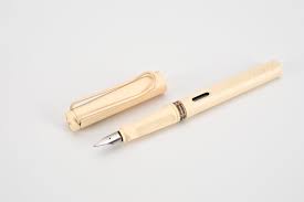 Lamy Safari Cream Fountain Pen